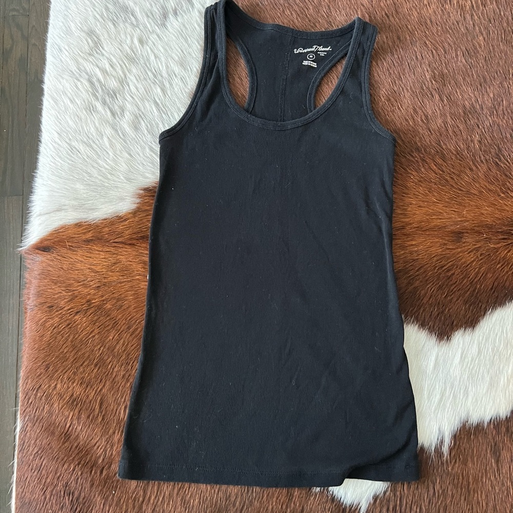 Universal threads Tank